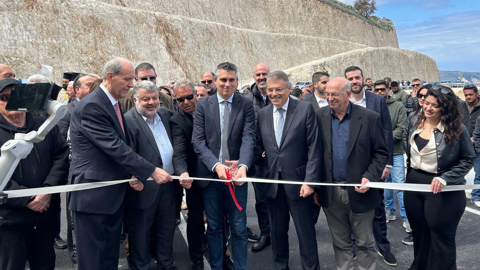 Παραδόθηκε και πάλι σε κυκλοφορία η γέφυρα Χειμωνικού